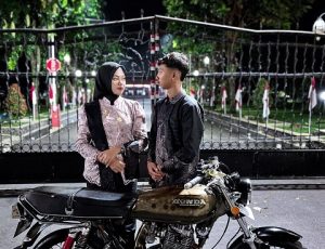 {"remix_data":[],"remix_entry_point":"challenges","source_tags":["local"],"origin":"unknown","total_draw_time":0,"total_draw_actions":0,"layers_used":0,"brushes_used":0,"photos_added":0,"total_editor_actions":{},"tools_used":{"beautify":1},"is_sticker":false,"edited_since_last_sticker_save":true,"containsFTESticker":false}