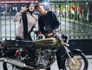 {"remix_data":[],"remix_entry_point":"challenges","source_tags":[],"origin":"unknown","total_draw_time":0,"total_draw_actions":0,"layers_used":0,"brushes_used":0,"photos_added":0,"total_editor_actions":{},"tools_used":{"beautify":1},"is_sticker":false,"edited_since_last_sticker_save":true,"containsFTESticker":false}